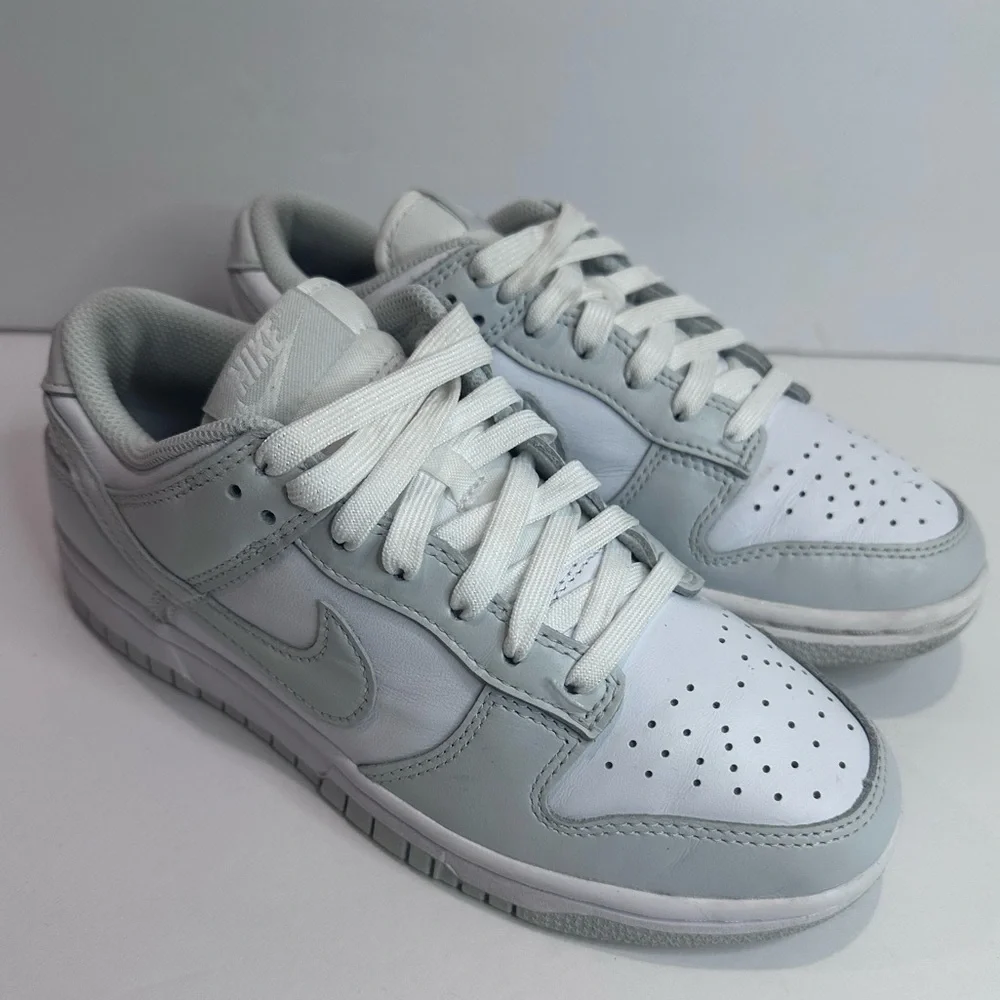Nike women’s White and Gray Sneakers - Picture 5 of 6